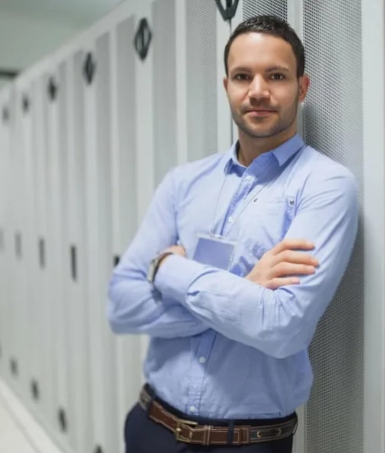 Ivan Ivanov — Руководитель безопасности